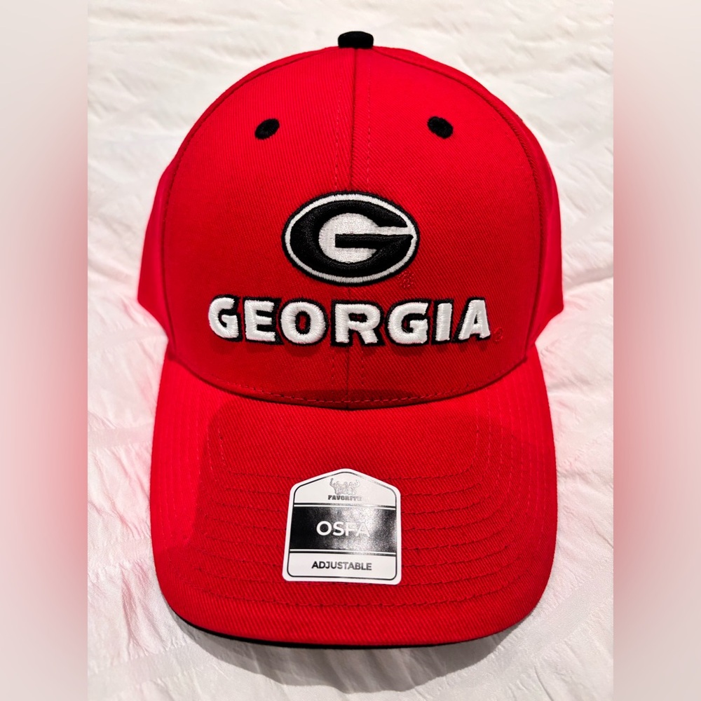 University of Georgia - Red and Black Adjustable Cap - NWT loo